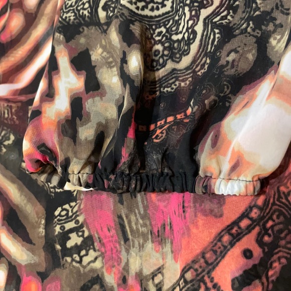 East 5th Plus SZ 2X Butterfly Print Semi Sheer Top - Picture 4 of 14